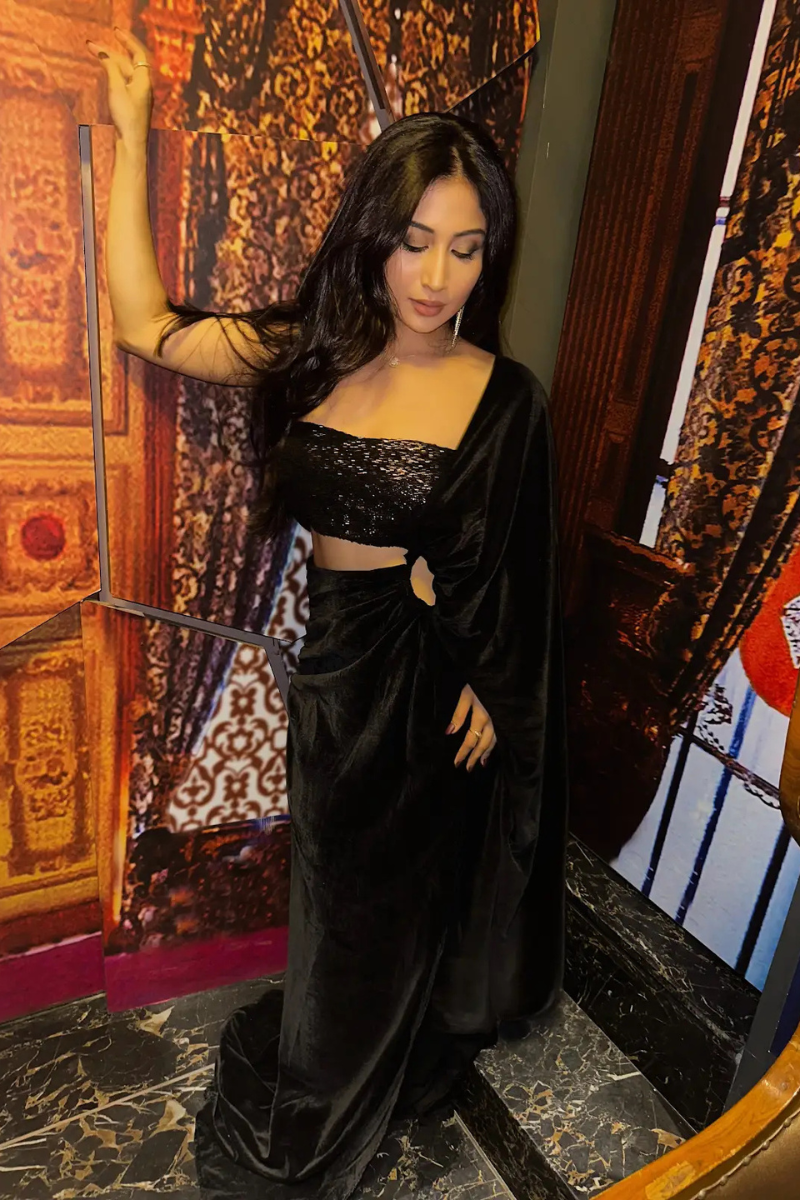 Shreya Kalra in "Get Serious" Drape Saree
